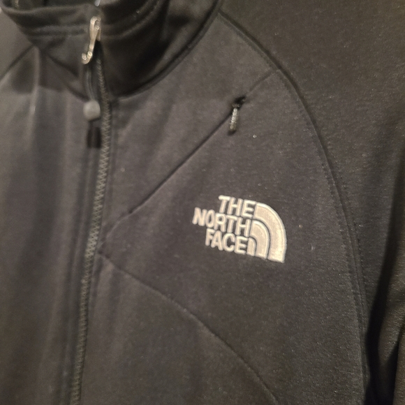 The North Face TKA stretch jacket - Picture 2 of 9